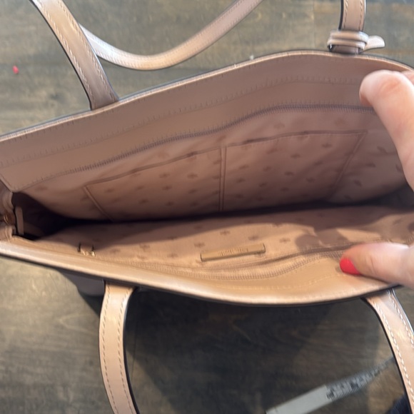 Kate Spade New York Large Kerri Tote - Picture 5 of 5